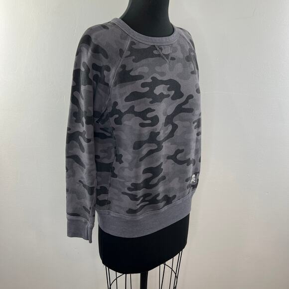 SOULCYCLE Gray Black Camo Cotton Crewneck Long Sleeve Pullover Sweatshirt Size S - Picture 5 of 9
